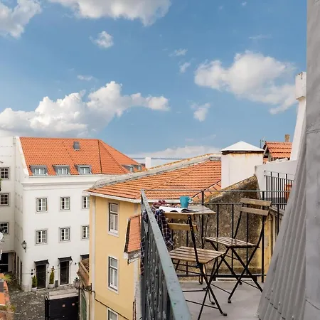 Altido Stunning 4br Apt With Terrace And Seaview In Alfama 公寓 Lisboa